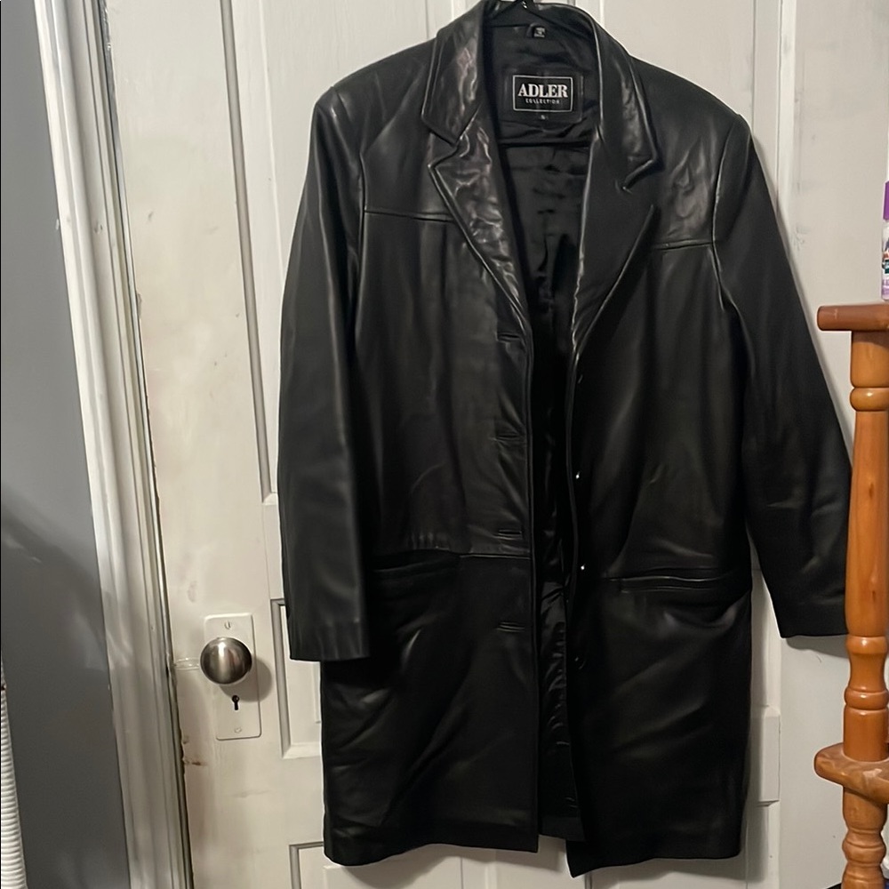 Black Leather Jacket with Notched Lapel and Mid-Thigh Length